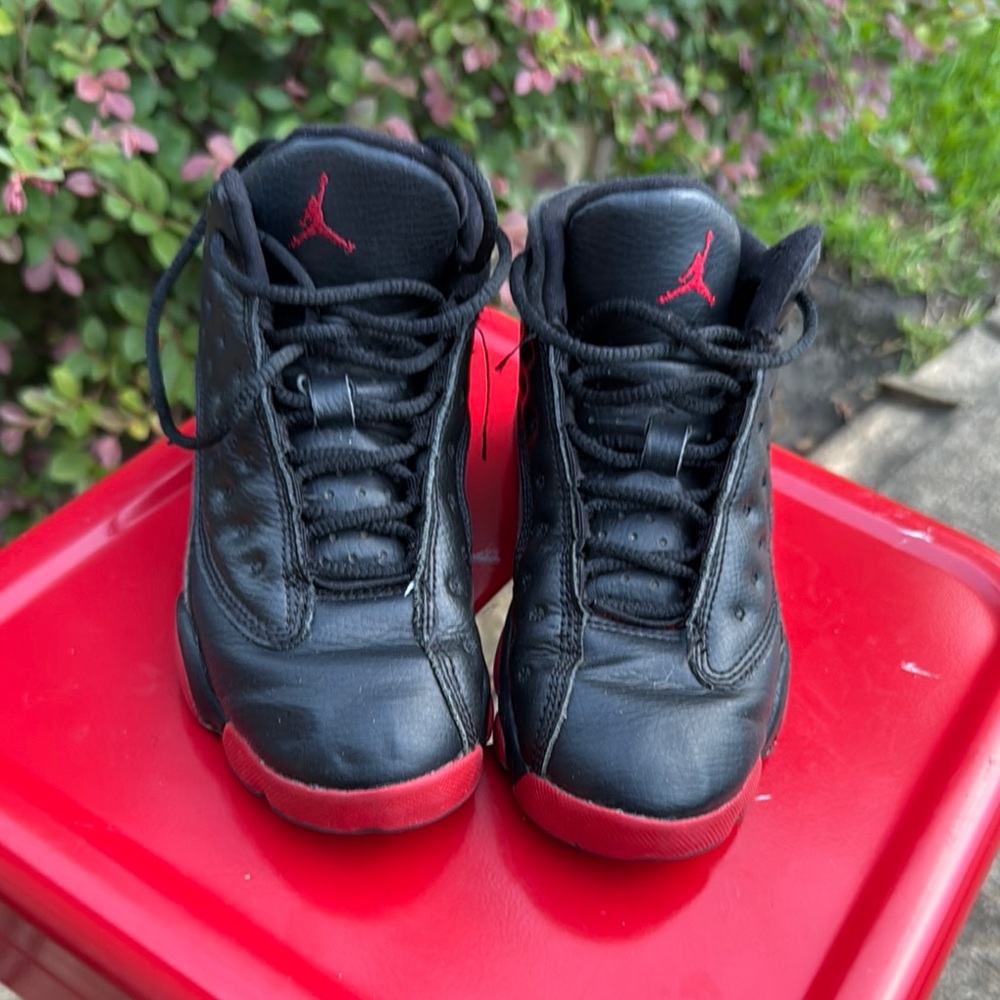 Nike Air Jordan 13 Black and Red Size 13C